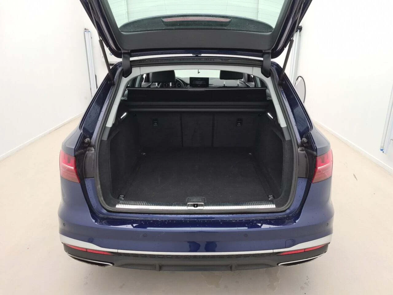 Audi A4 TDi S-Line LED-Matrix Навигация, снимка 6 - Автомобили и джипове - 56069064