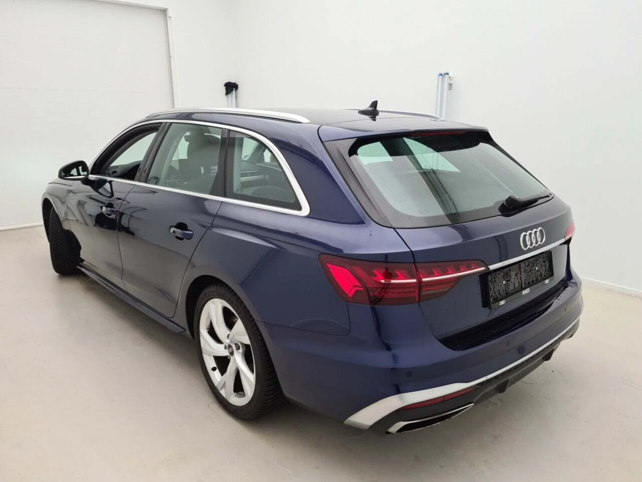 Audi A4 TDi S-Line LED-Matrix Навигация, снимка 4 - Автомобили и джипове - 56069064