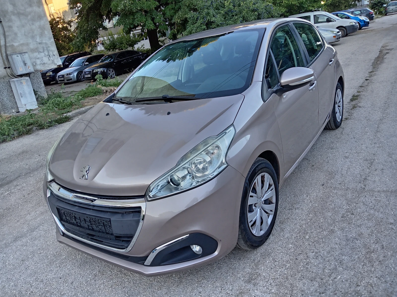 Peugeot 208 1.2 ������ | Mobile.bg � ����������� 1