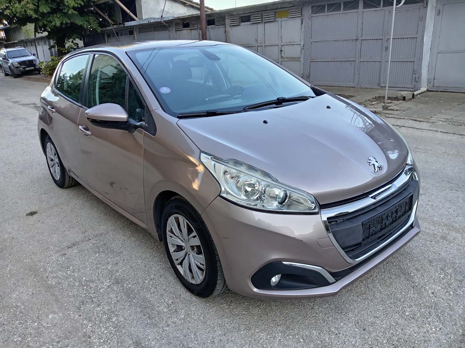 Peugeot 208 1.2 ������ | Mobile.bg � ����������� 2