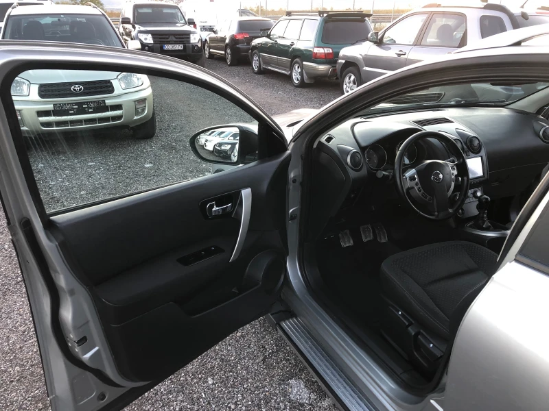 Nissan Qashqai 1.5 DCI ITALIA PANORAMA, снимка 8 - Автомобили и джипове - 47596942