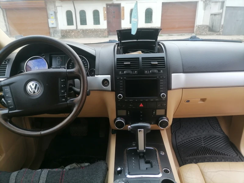 VW Touareg 3.v6, снимка 5 - Автомобили и джипове - 49587970