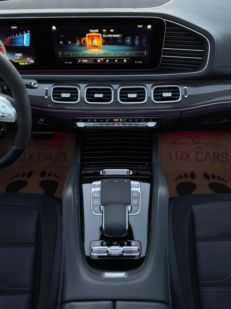 Mercedes-Benz GLE 53 4MATIC COUPE - Panorama - Burmester - Cam360 - Keyless -, снимка 10 - Автомобили и джипове - 52233798