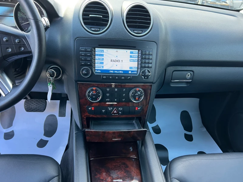 Mercedes-Benz ML 350 272к.с/7G/Пружини/Подгряване/Италия/ реални км!, снимка 14 - Автомобили и джипове - 52514684