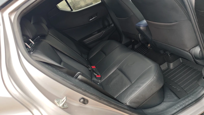 Toyota C-HR BATTERY LIFE450000km/DISTR/СЛЕДИ ПЪТ И ЗНАЦИ/ПОДГР, снимка 15 - Автомобили и джипове - 52565635