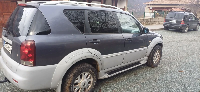 SsangYong Rexton, снимка 7 - Автомобили и джипове - 52595890