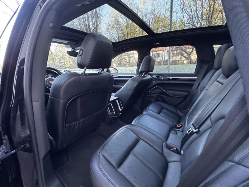 Porsche Cayenne 3.0d / FACE / ПОДГРЕВ / ВЕНТИЛАЦИЯ , снимка 11 - Автомобили и джипове - 52802236
