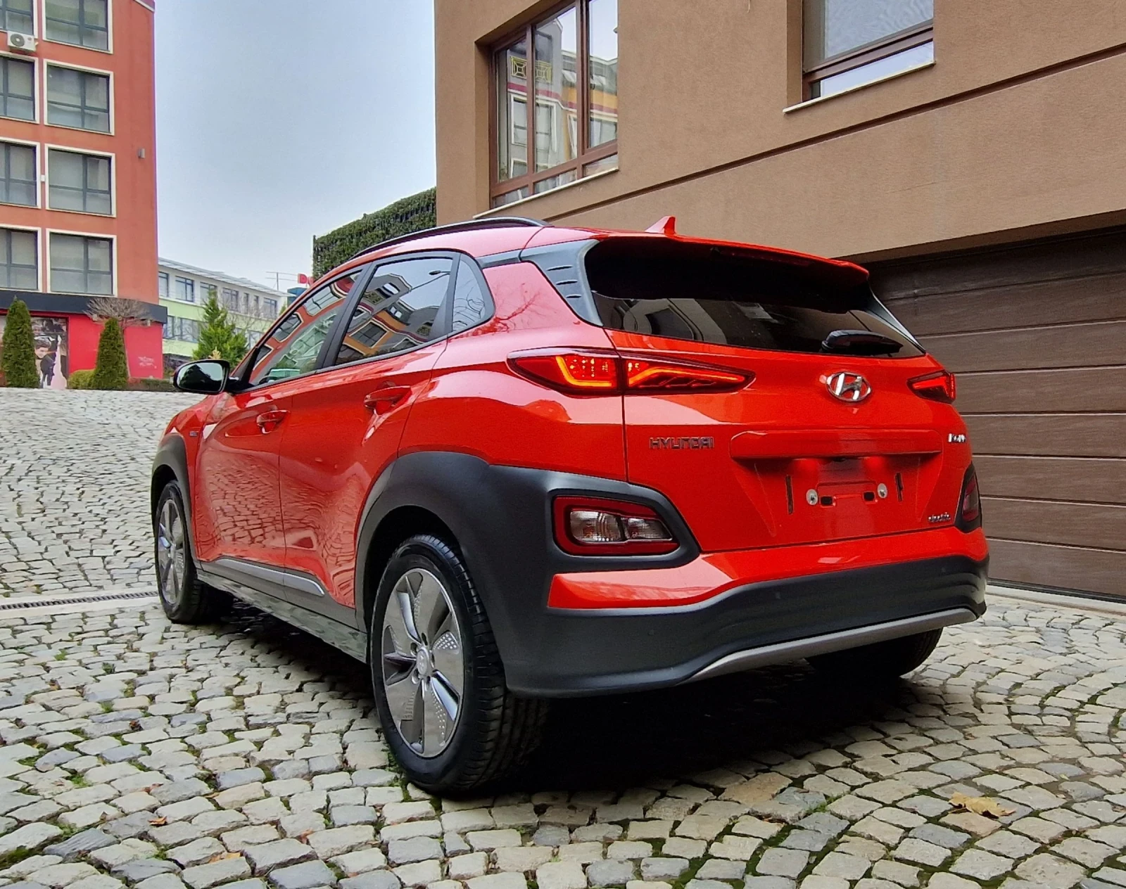 Hyundai Kona 64KW/Premium/Шибедах - изображение 4