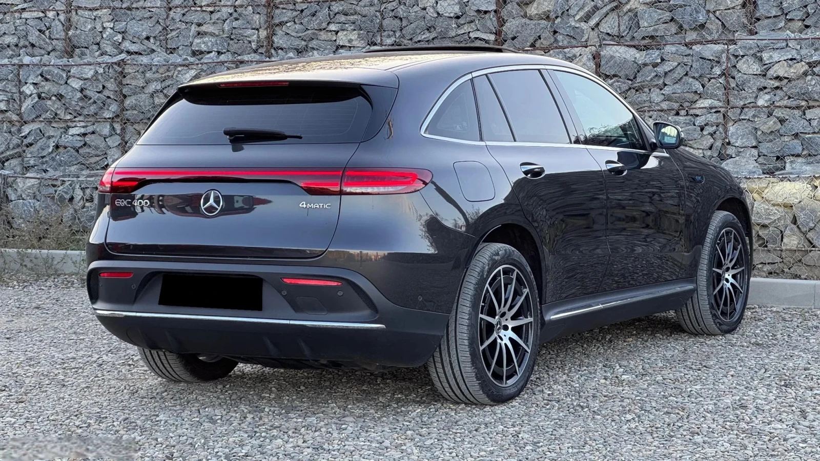 Mercedes-Benz EQC 400 AMG Line 4Matic - изображение 3