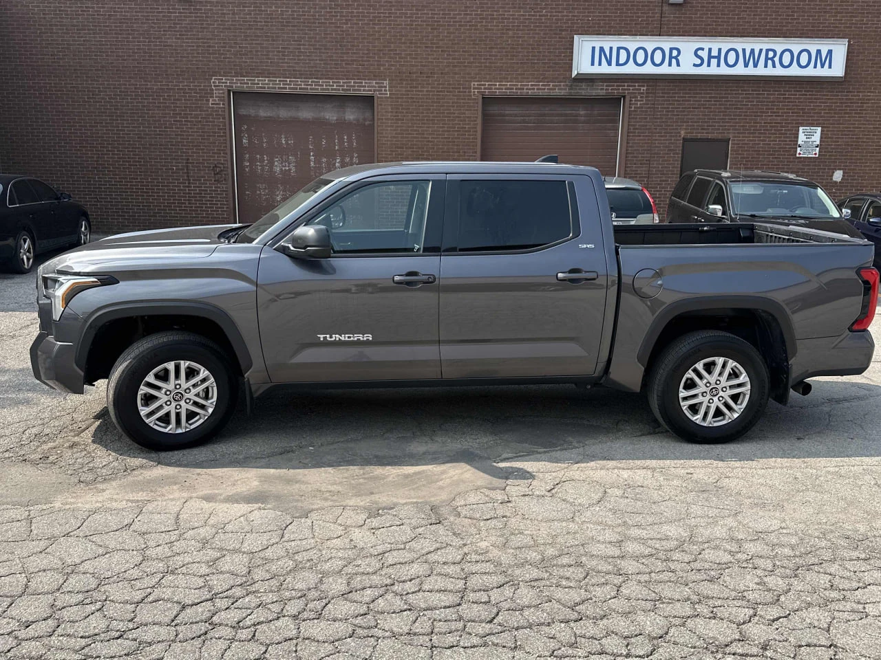 Toyota Tundra CARFAX* АВТОФИНАНСИРАНЕ БЕЗ ПЪРВОНАЧАЛНА ВНОСКА - изображение 2