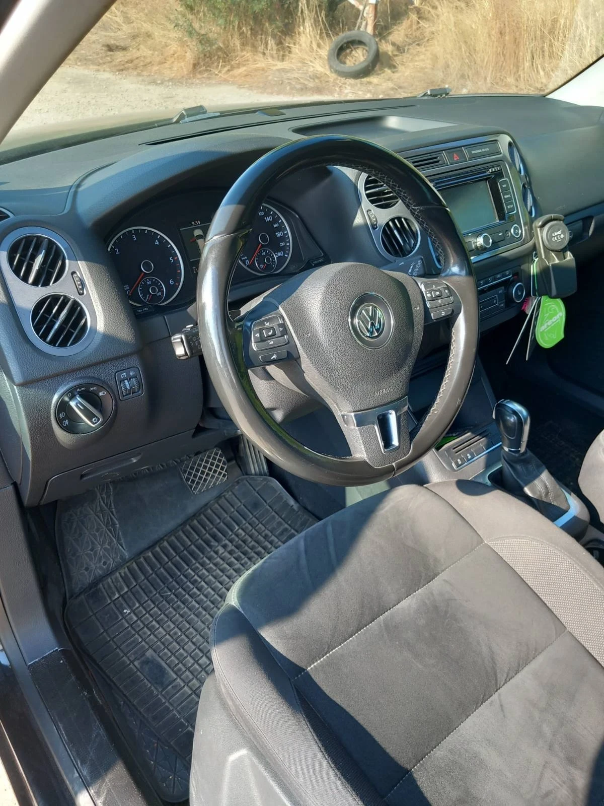 VW Tiguan Джип - изображение 8