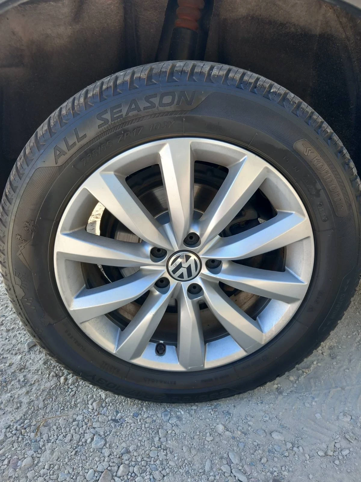 VW Tiguan Джип - изображение 9