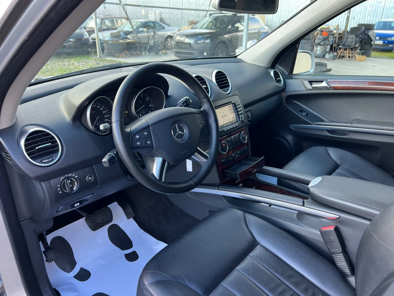 Mercedes-Benz ML 350 272к.с/7G/Пружини/Подгряване/Италия/ реални км! - изображение 10