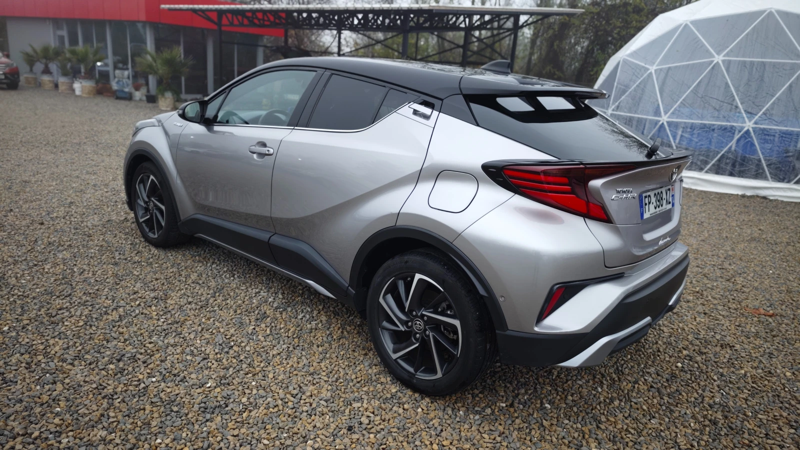 Toyota C-HR BATTERY LIFE450000km/DISTR/СЛЕДИ ПЪТ И ЗНАЦИ/ПОДГР - изображение 8