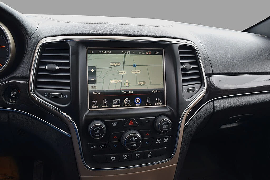 Jeep Grand cherokee OVERLAND* DISTRONIK* BI-XENON* PANO* V6 PENTASTAR - изображение 10