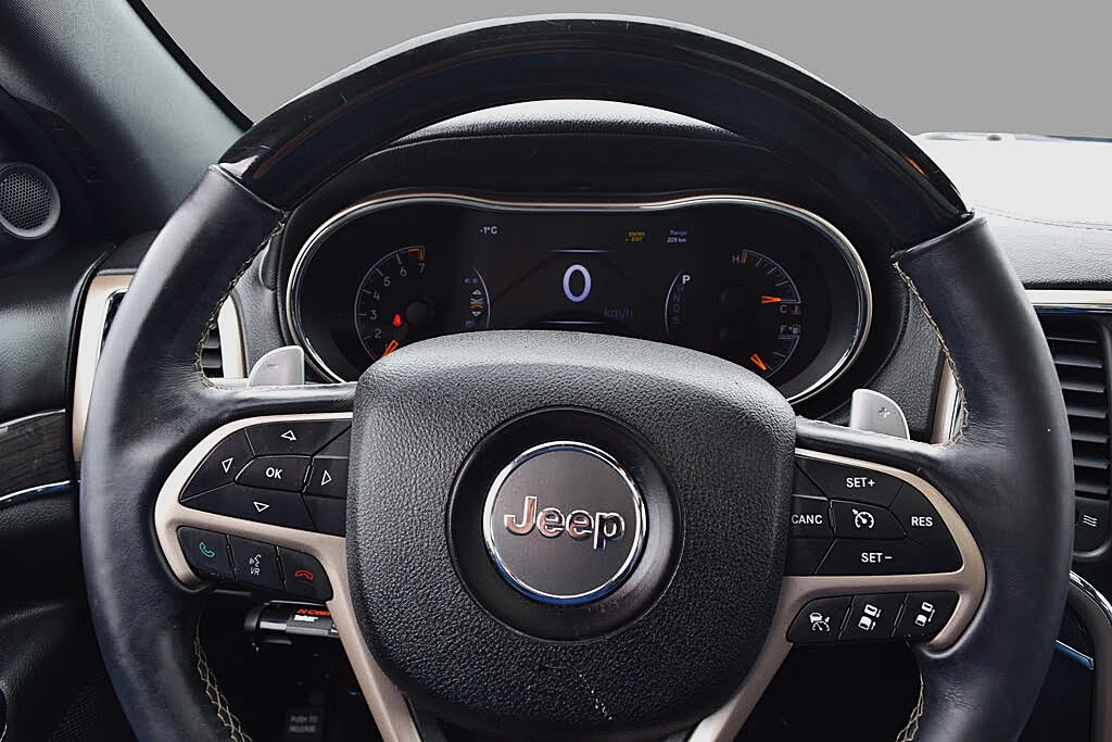 Jeep Grand cherokee OVERLAND* DISTRONIK* BI-XENON* PANO* V6 PENTASTAR - изображение 8