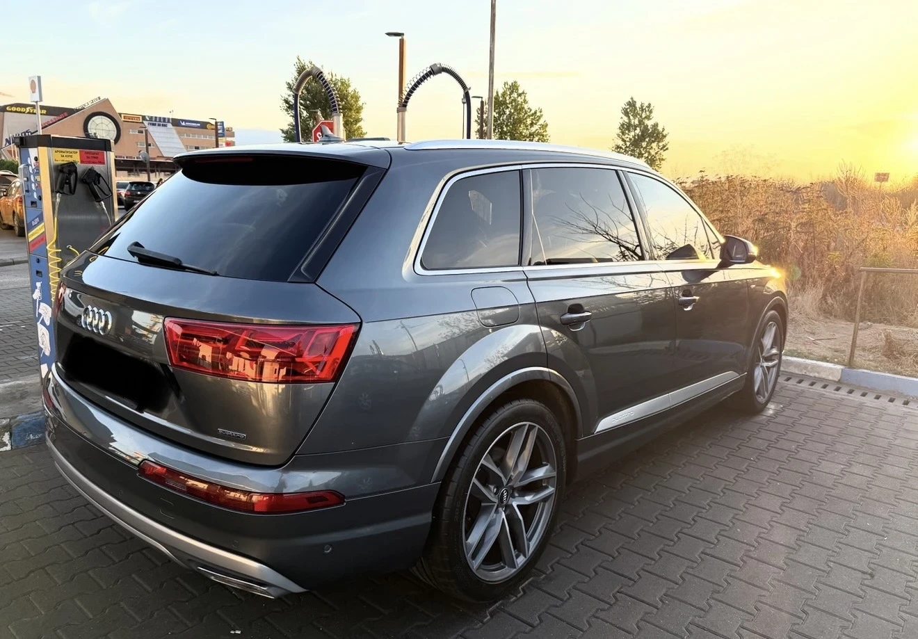 Audi Q7, снимка 2 - Автомобили и джипове - 54161449