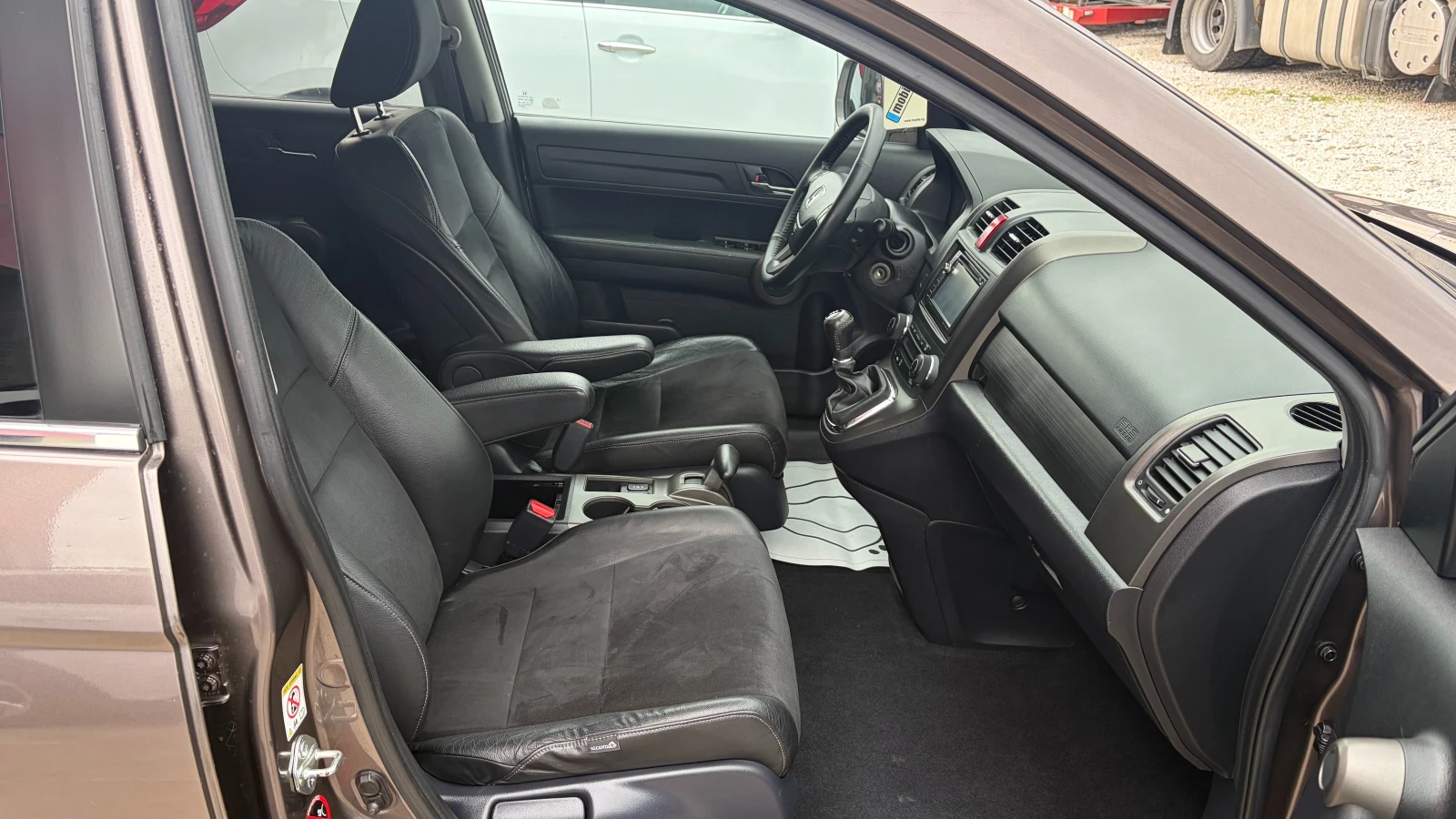 Honda Cr-v 2.2 i-DTEC, снимка 12 - Автомобили и джипове - 54287753