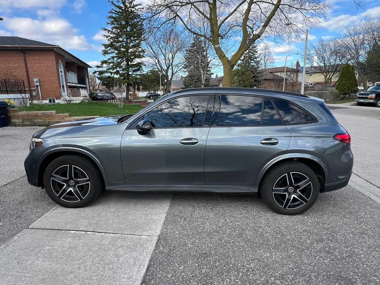 Mercedes-Benz GLC 300 | ПАНОРАМА | DISTRONIC | 360 | BURMESTER | , снимка 2 - Автомобили и джипове - 54445249