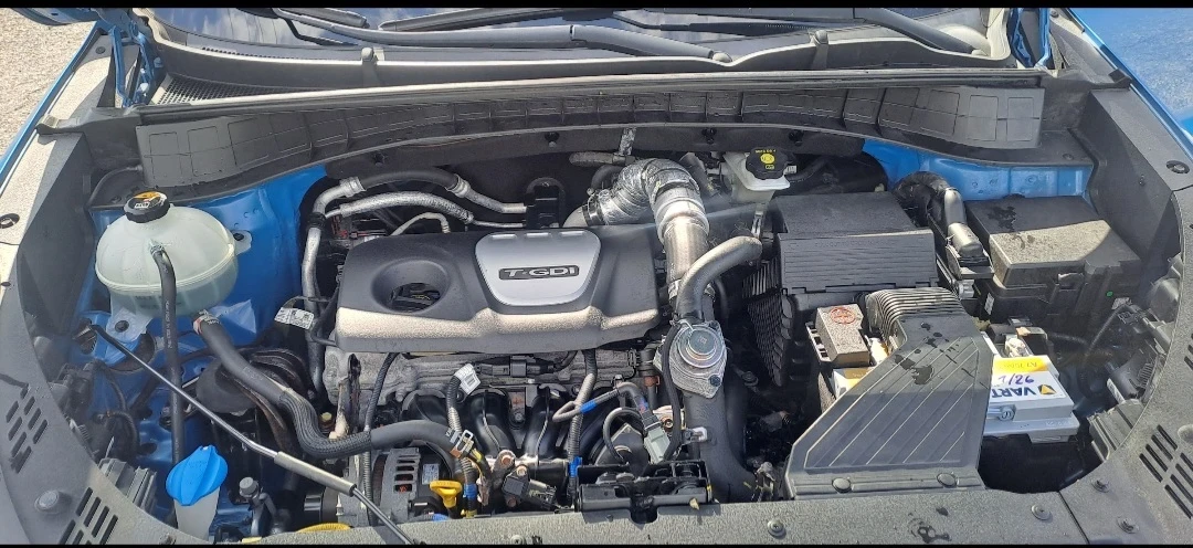 Hyundai Tucson 1.6i 16v, снимка 2 - Автомобили и джипове - 55006542