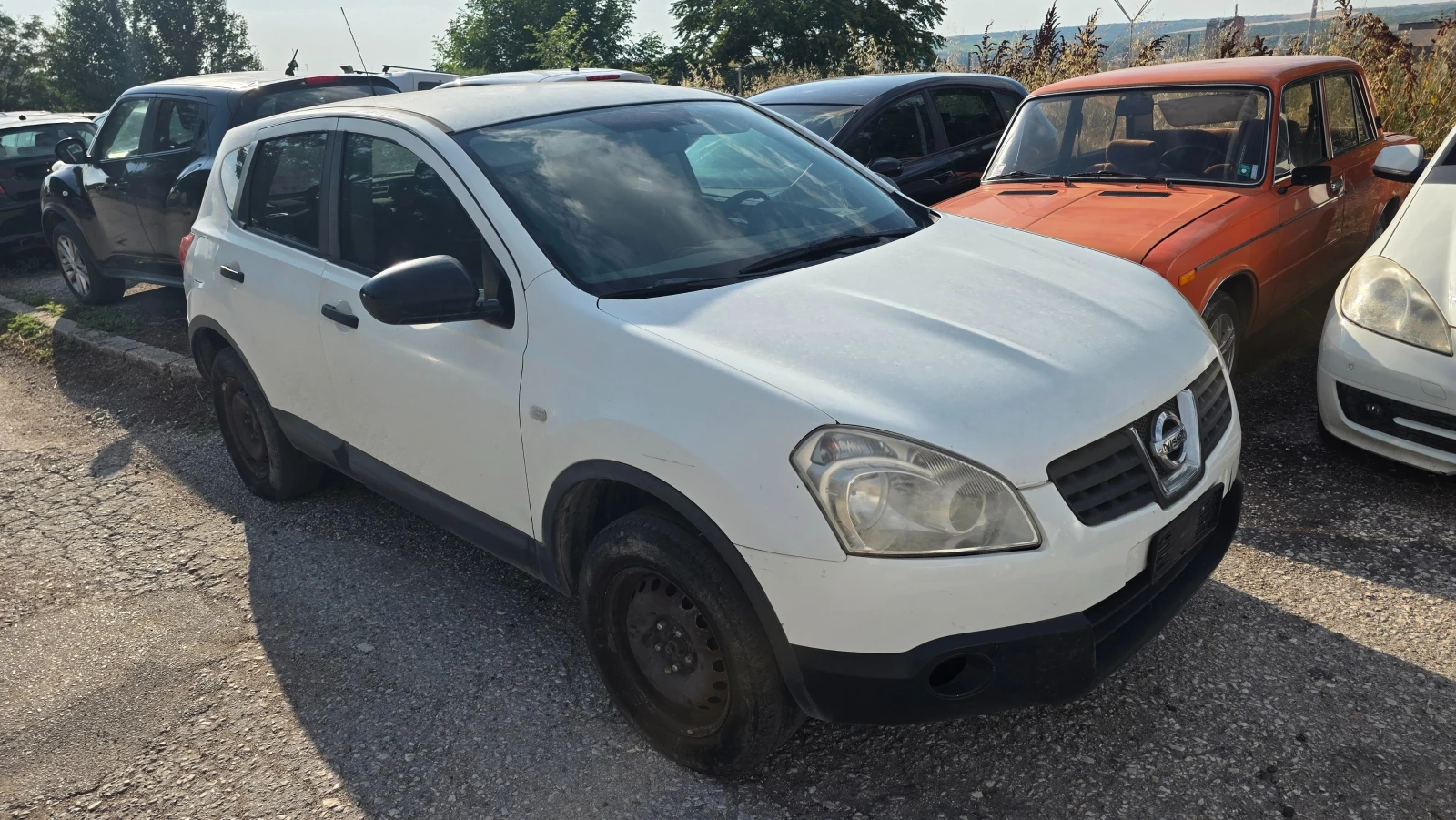 Nissan Qashqai 1.5dci, снимка 10 - Автомобили и джипове - 55038840