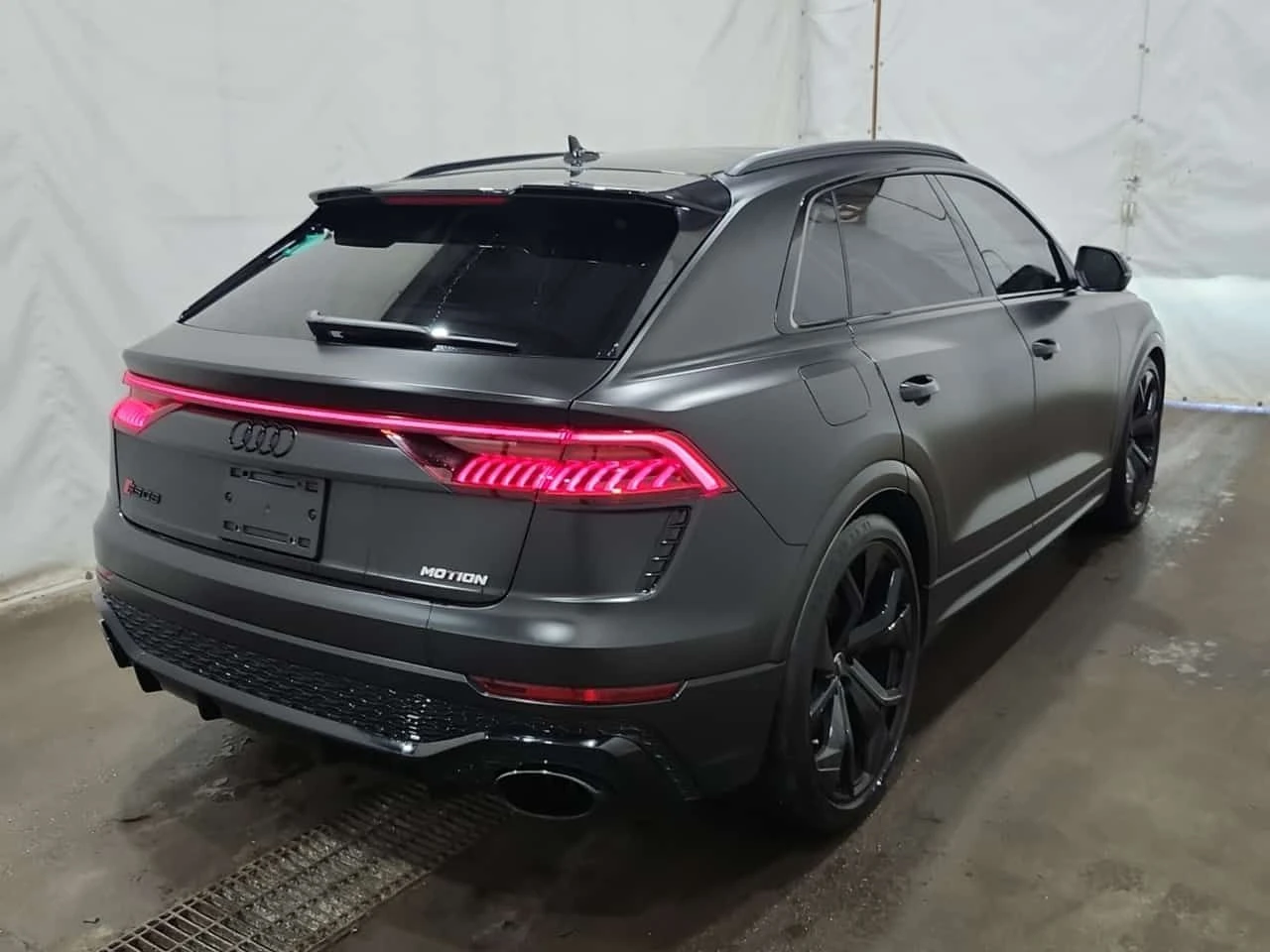 Audi RSQ8 * CARFAX * ����� ��� * 2 ����� *  | Mobile.bg � ����������� 3