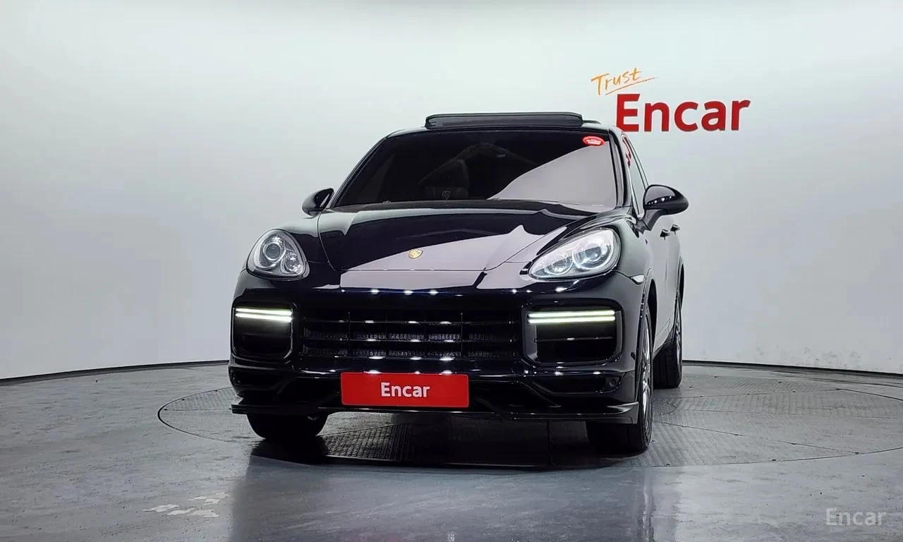 Porsche Cayenne 4.8 S | АВТОФИНАНСИРАНЕ БЕЗ ПЪРВОНАЧАЛНА ВНОСКА, снимка 3 - Автомобили и джипове - 55837170