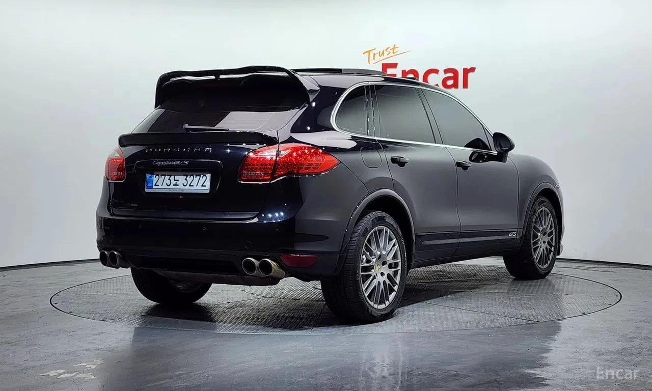 Porsche Cayenne 4.8 S | АВТОФИНАНСИРАНЕ БЕЗ ПЪРВОНАЧАЛНА ВНОСКА, снимка 2 - Автомобили и джипове - 55837170