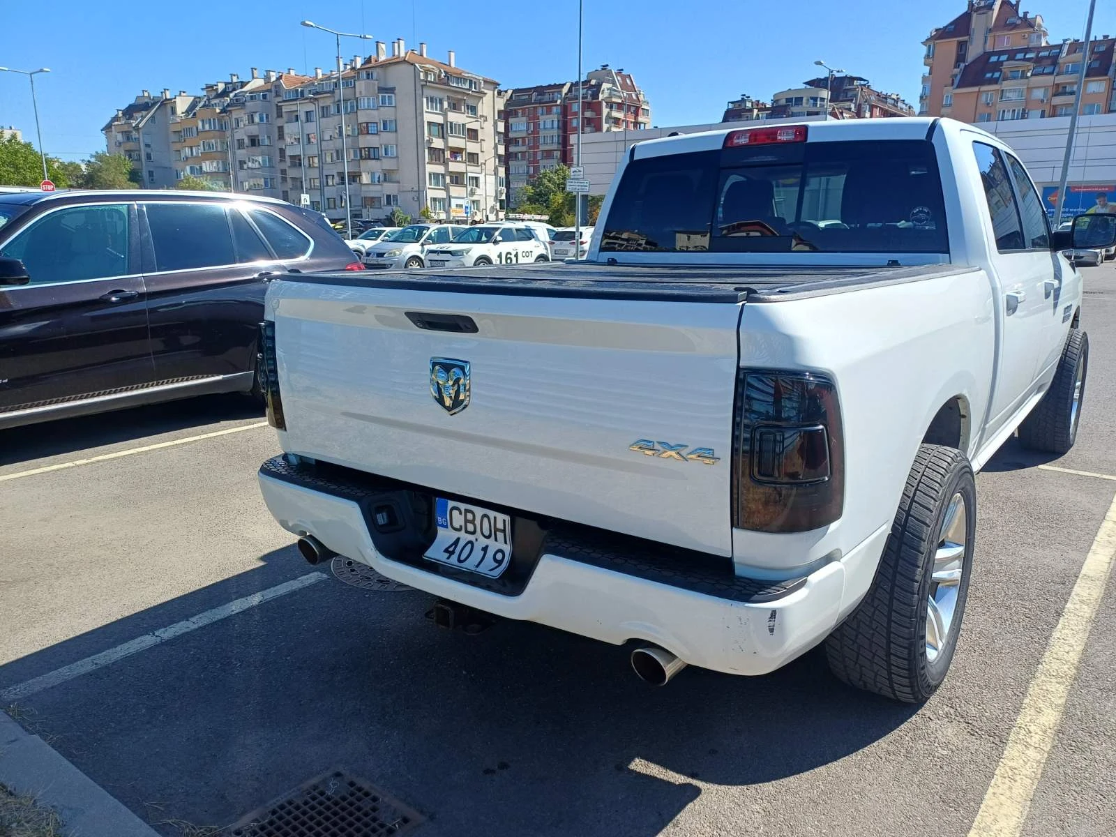 Dodge RAM 1500 пикап, снимка 4 - Автомобили и джипове - 56076213