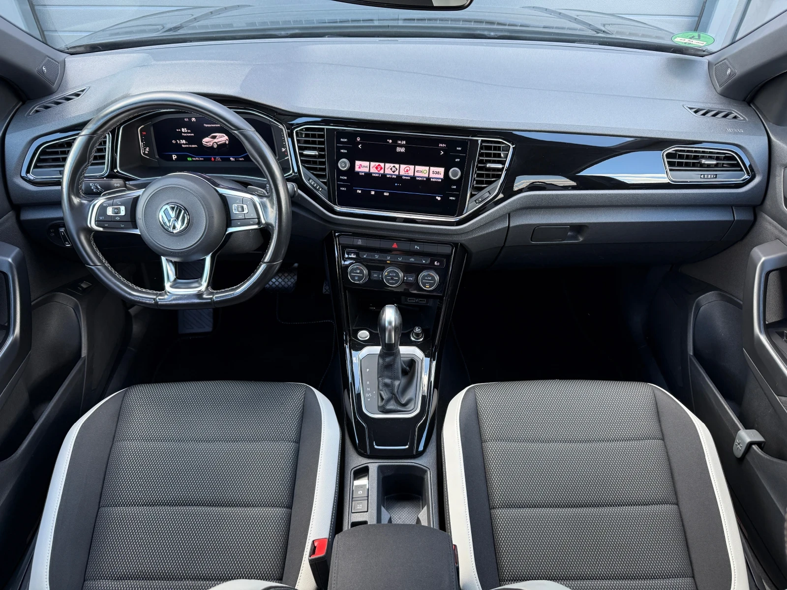 VW T-Roc 1.5TSi, DSG, Digital, Navi, * 148 000км* Уникат!, снимка 8 - Автомобили и джипове - 56106006