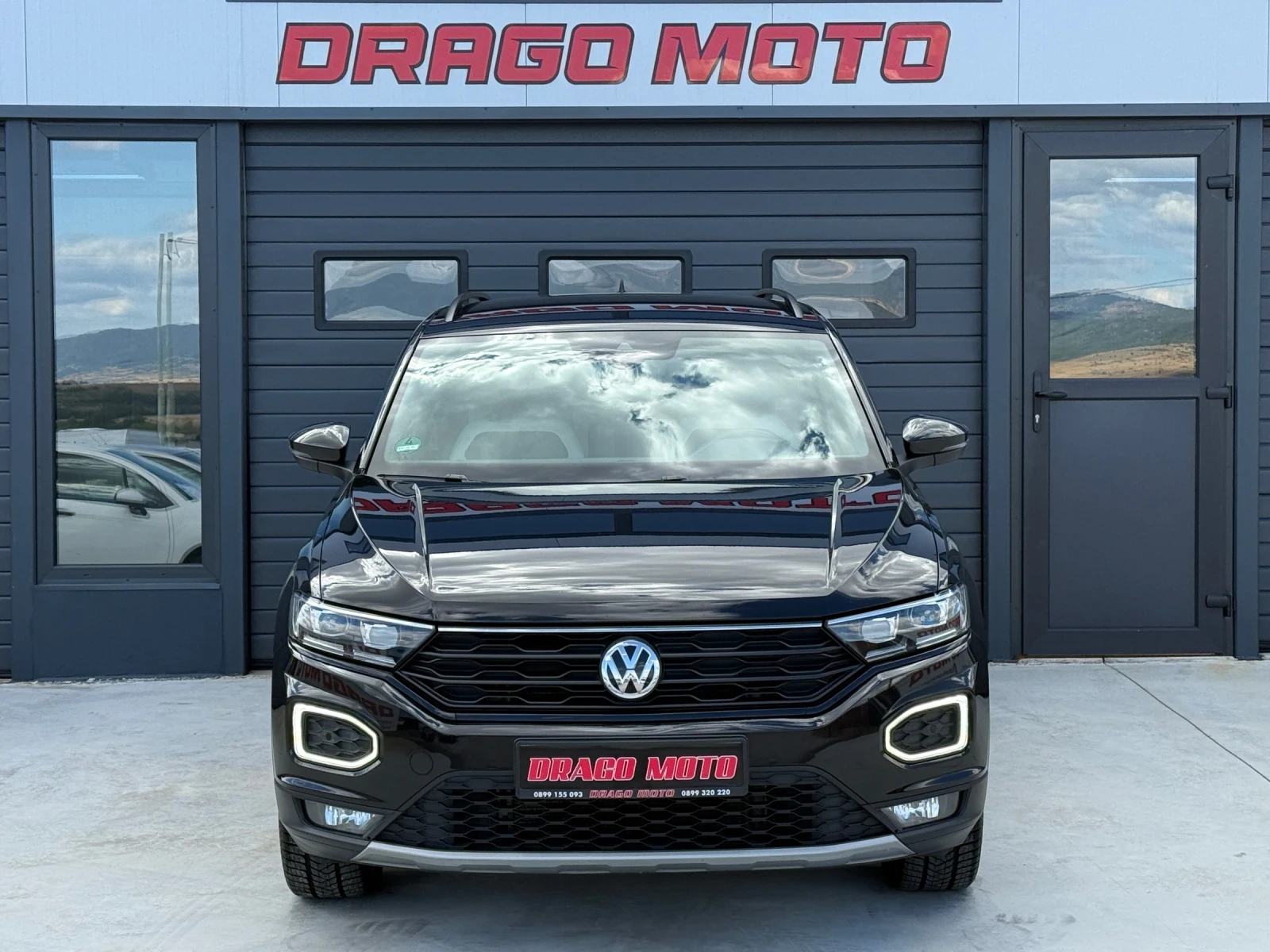 VW T-Roc 1.5TSi, DSG, Digital, Navi, * 148 000км* Уникат!, снимка 2 - Автомобили и джипове - 56106006
