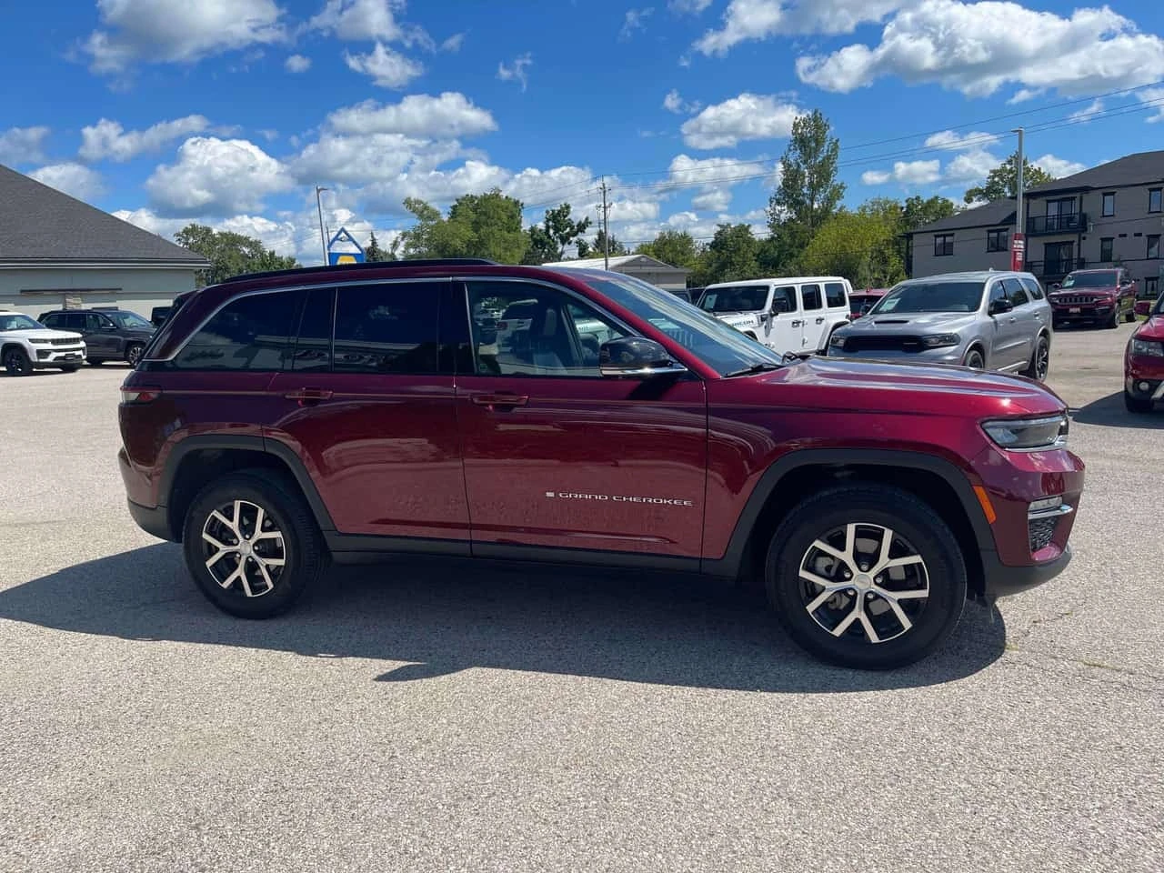 Jeep Grand cherokee  Limited / CARFAX / DISTRONIK / 360 / ���������  | Mobile.bg � ����������� 4