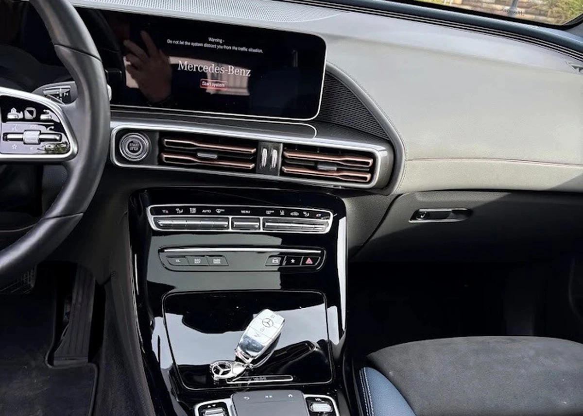 Mercedes-Benz EQC 400 4MATIC, снимка 5 - Автомобили и джипове - 56666644