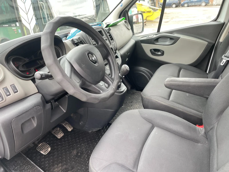 Renault Trafic 1.6 DCI L2H1, снимка 10 - Бусове и автобуси - 52591311