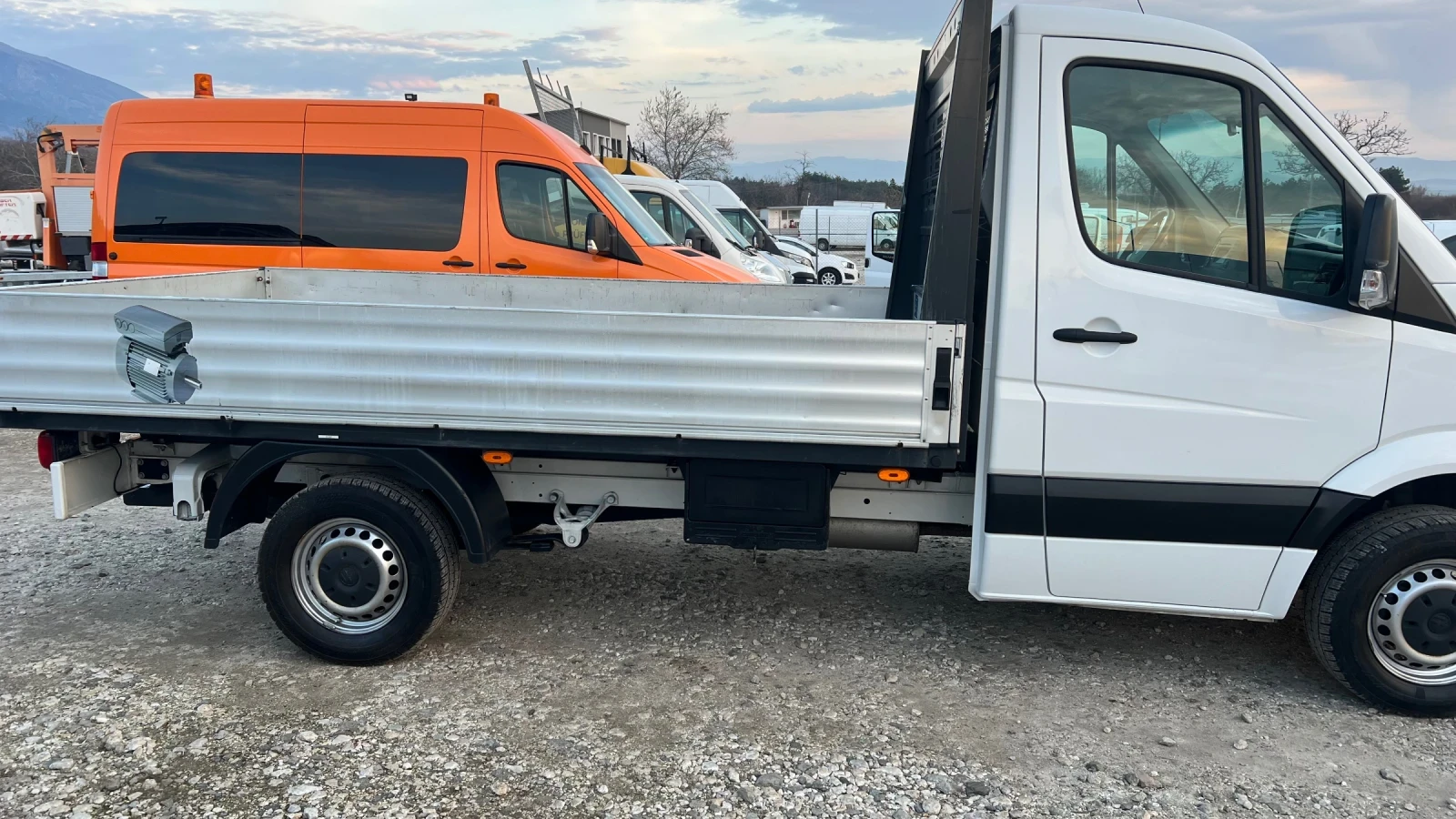 VW Crafter 2.0 136 евро5 168000 РЕАЛНИ КИЛОМЕТРИ - изображение 5