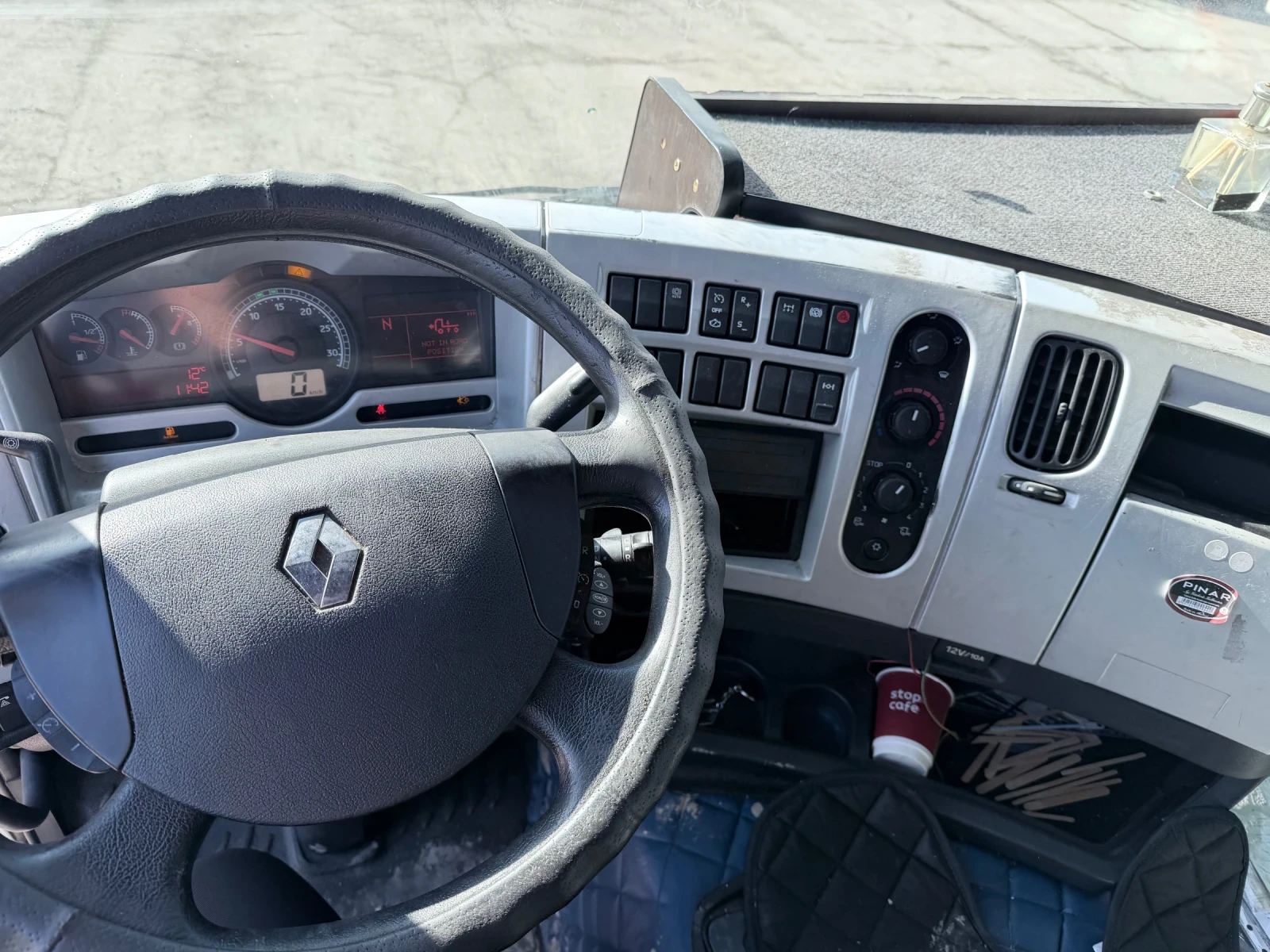 Renault Premium 460 EEV МЕГА - изображение 8