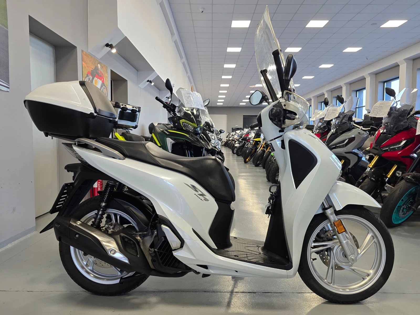 Honda Sh 150ie, ABS-Led, 2017г., снимка 3 - Мотоциклети и мототехника - 55527348