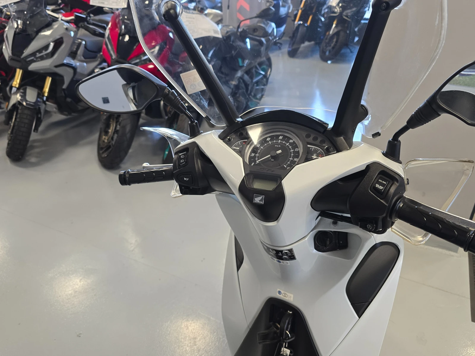 Honda Sh 150ie, ABS-Led, 2017г., снимка 11 - Мотоциклети и мототехника - 55527348
