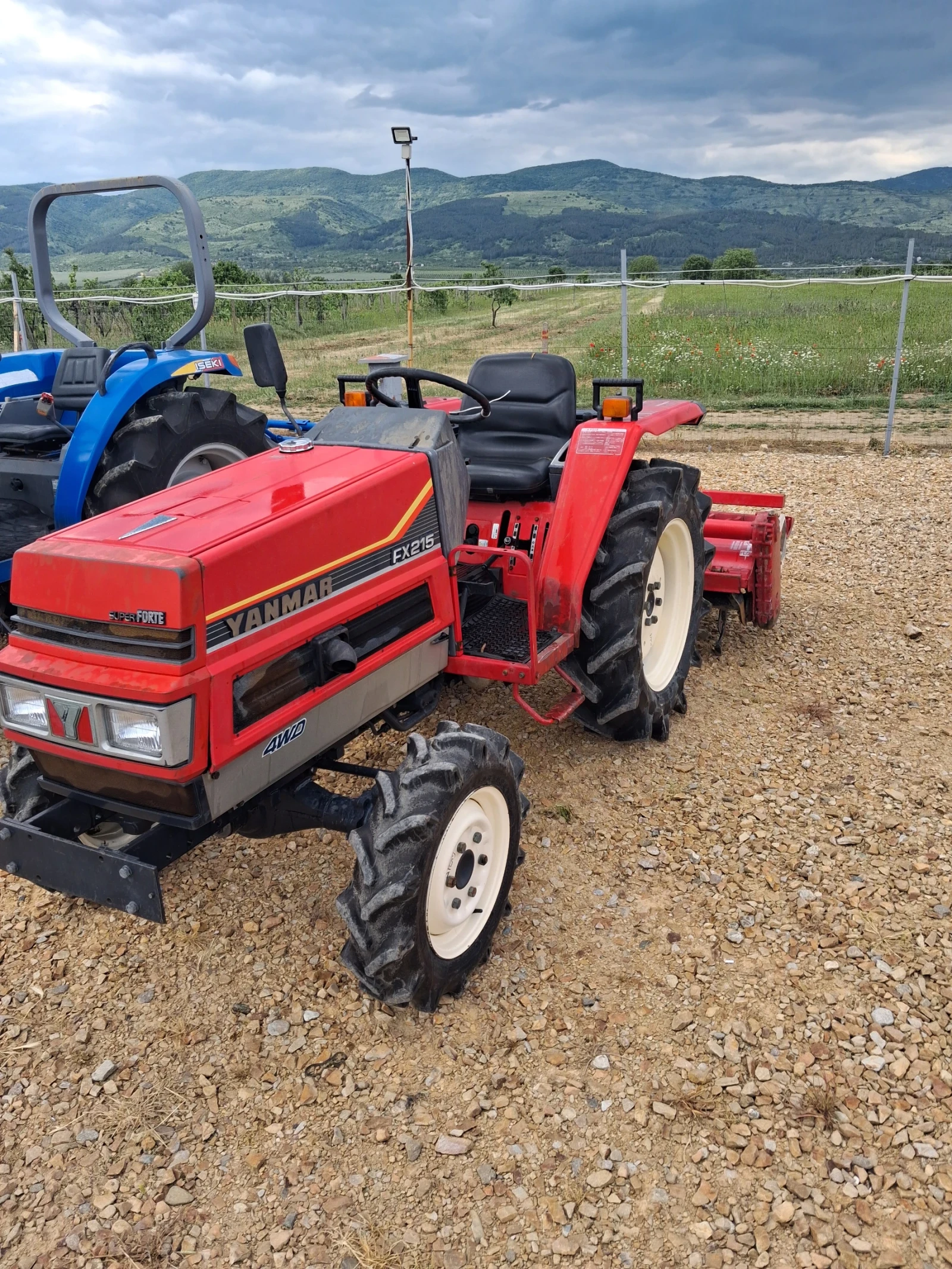 Трактор Kubota Скайтрак , снимка 2 - Селскостопанска техника - 54606262