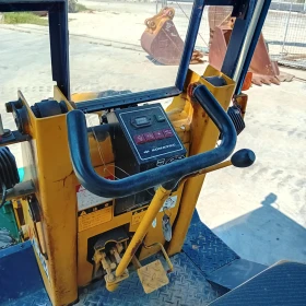    Komatsu SK04-2 *  *  *  | Mobile.bg    9