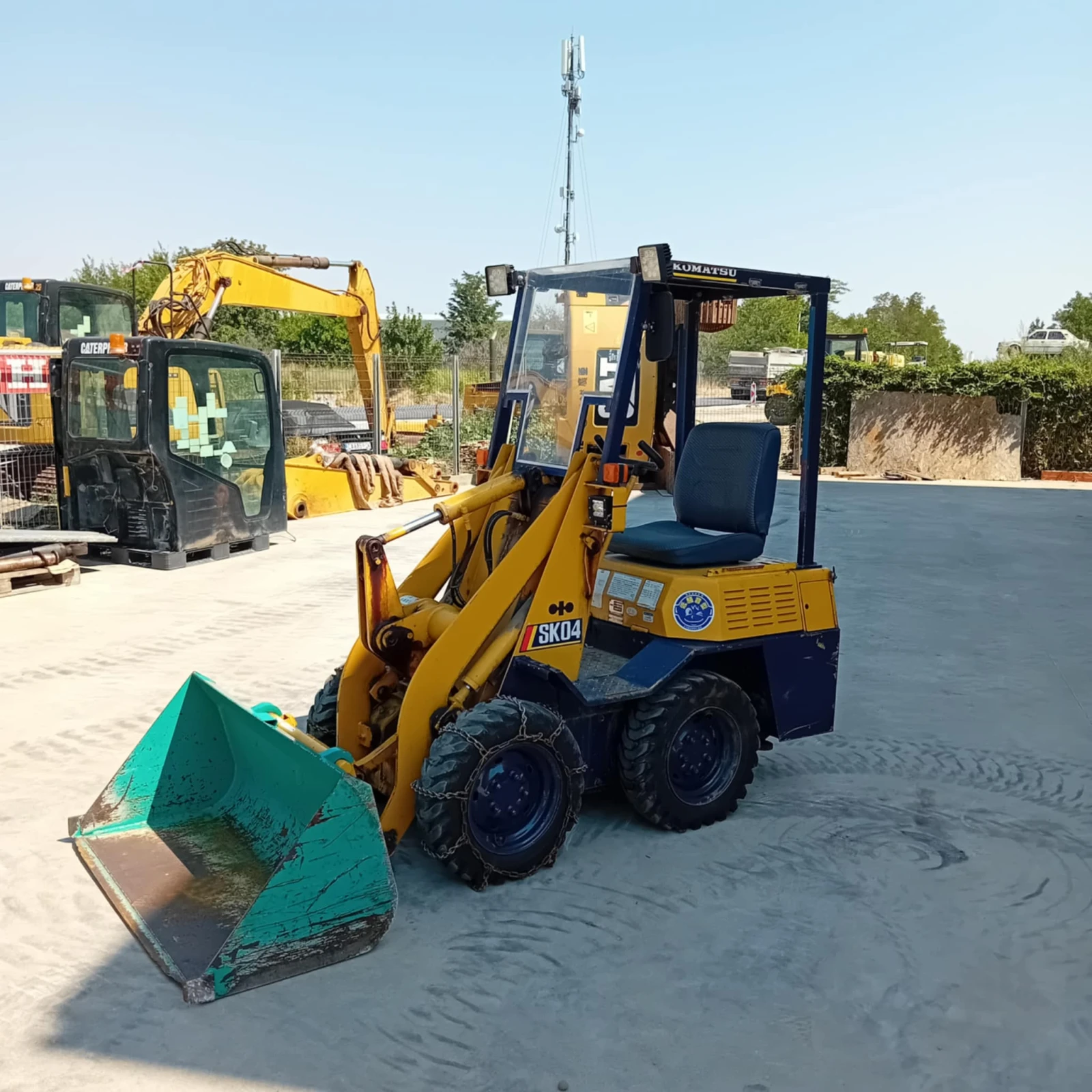    Komatsu SK04-2 - !!!  !!! | Mobile.bg   1