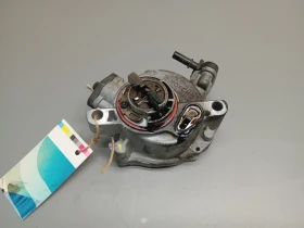 Вакуум помпа Пежо 2008 1.6хди