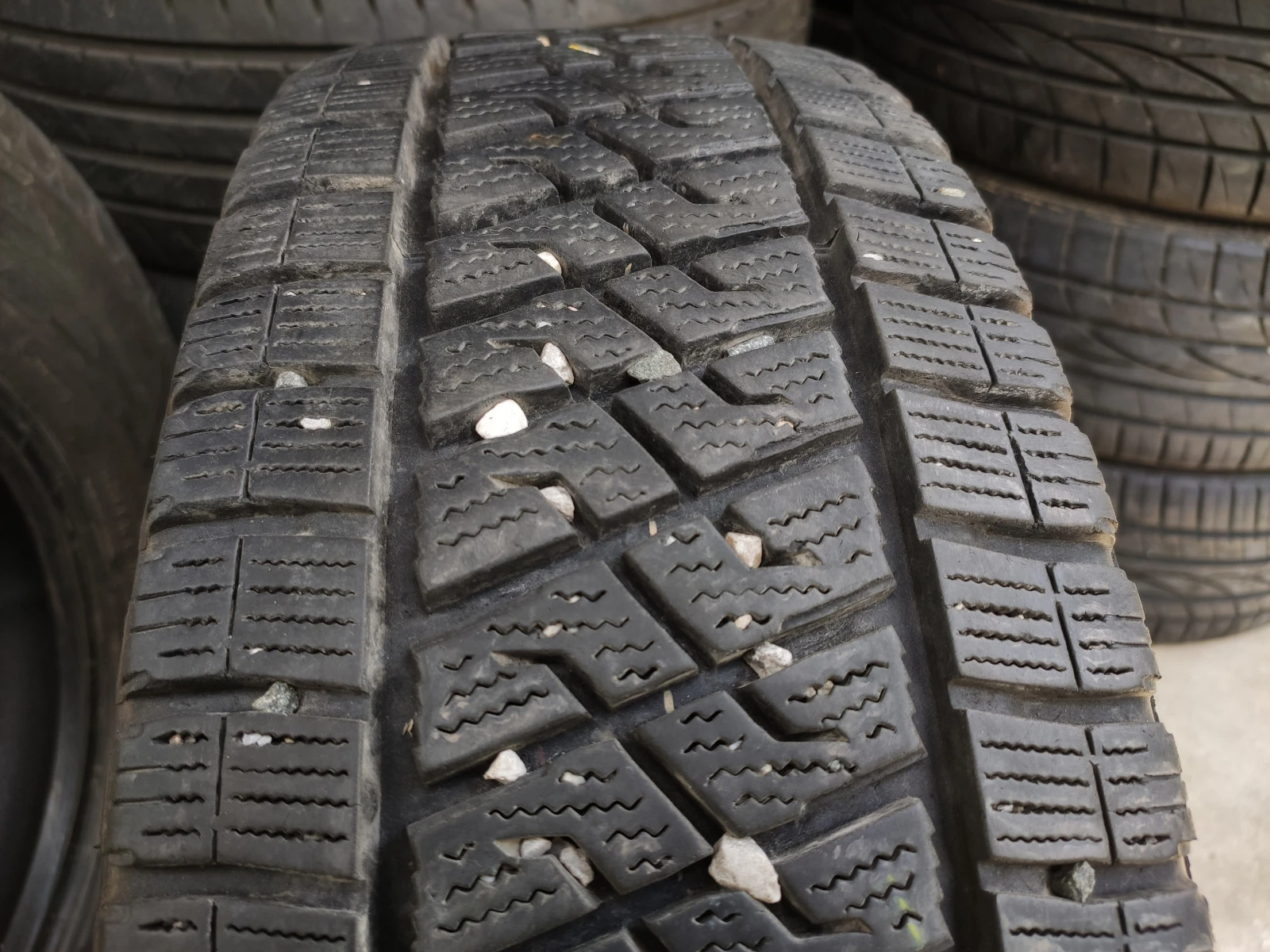  215/70R15 | Mobile.bg   1