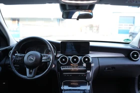 Mercedes-Benz C 300 e, снимка 7