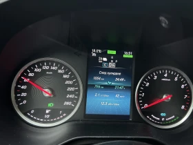 Mercedes-Benz C 300 e, снимка 15