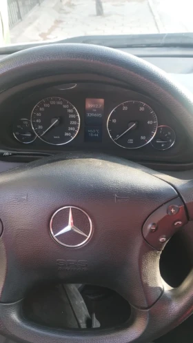 Mercedes-Benz C 220 C220, снимка 11