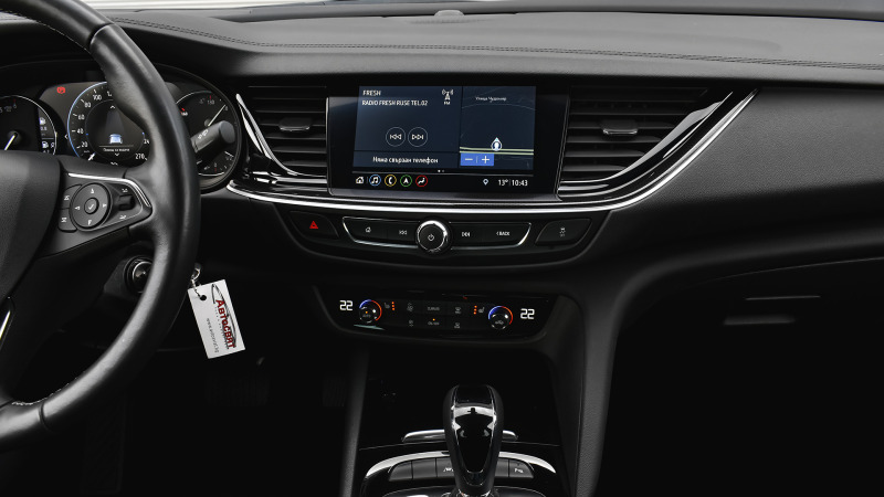 Opel Insignia Grand Sport 2.0d Elegance Automatic, снимка 15 - Автомобили и джипове - 44601529