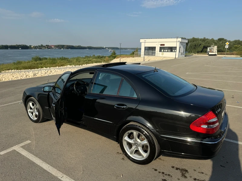 Mercedes-Benz E 350 4matic, снимка 6 - Автомобили и джипове - 47122259