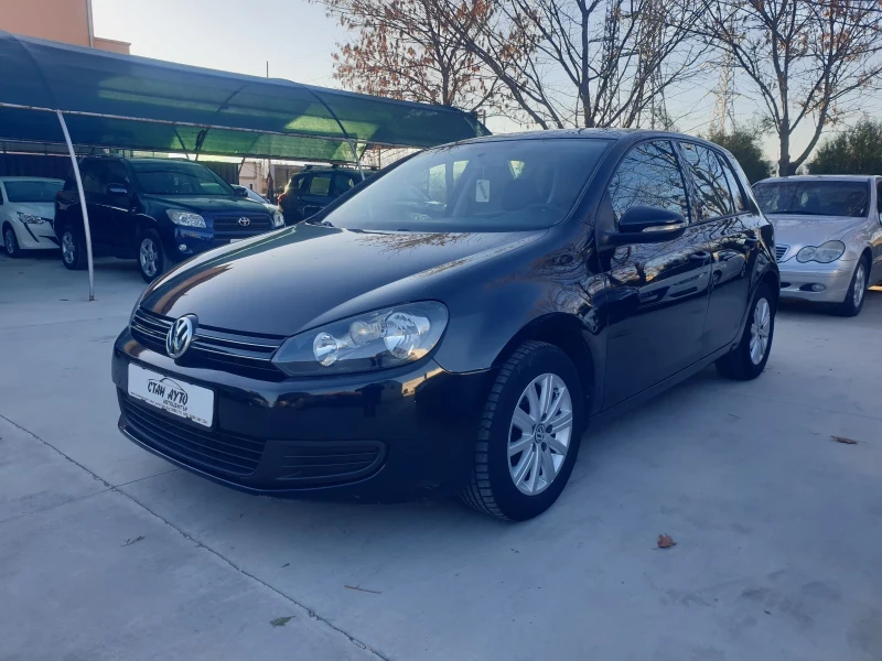 VW Golf 1.6 TDI, снимка 2 - Автомобили и джипове - 48132208