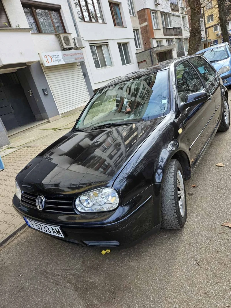 VW Golf, снимка 2 - Автомобили и джипове - 49018116